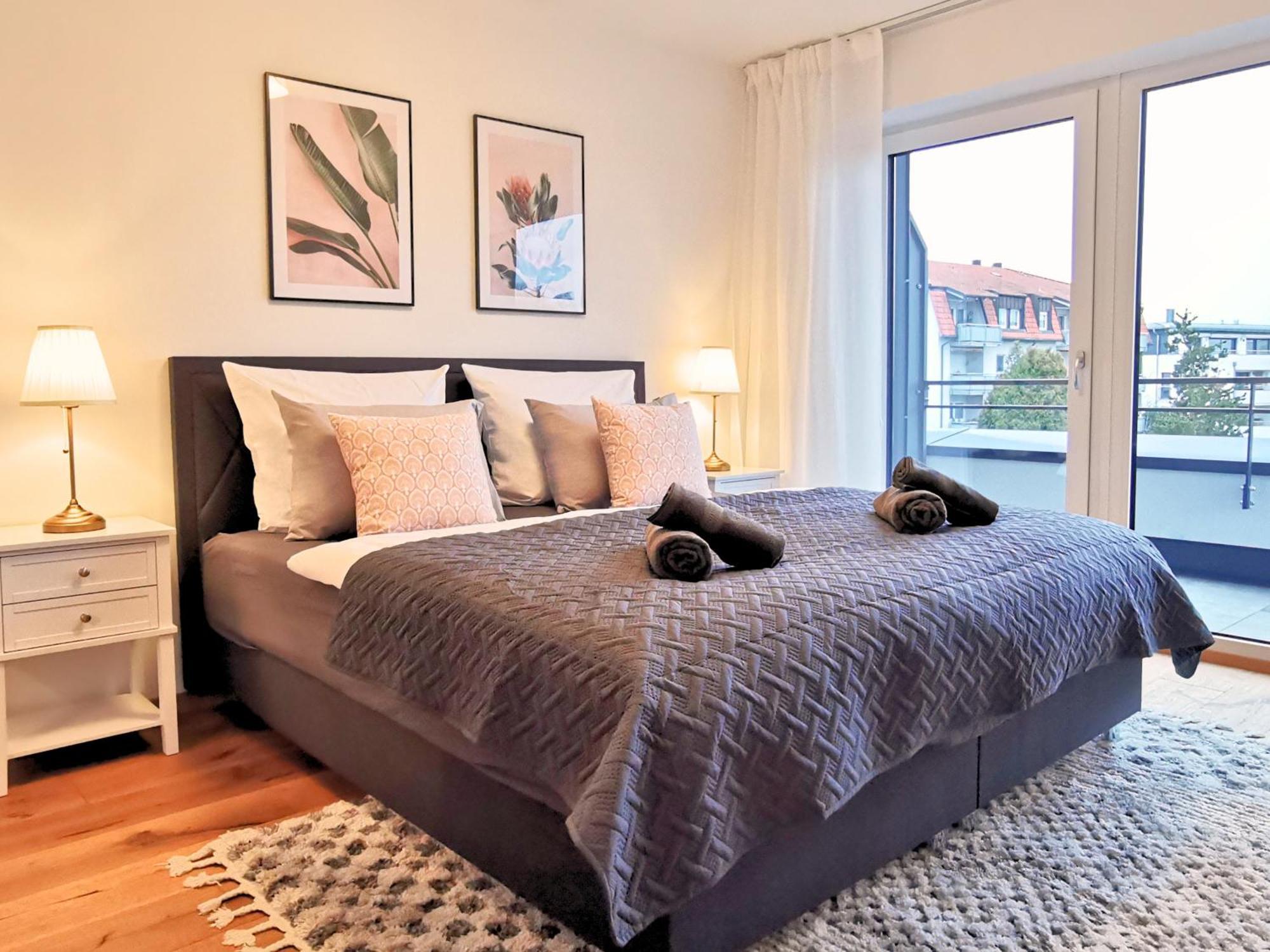 Fynbos Penthouse Deluxe, Balkon, Parkplatz Daire Straubing Dış mekan fotoğraf
