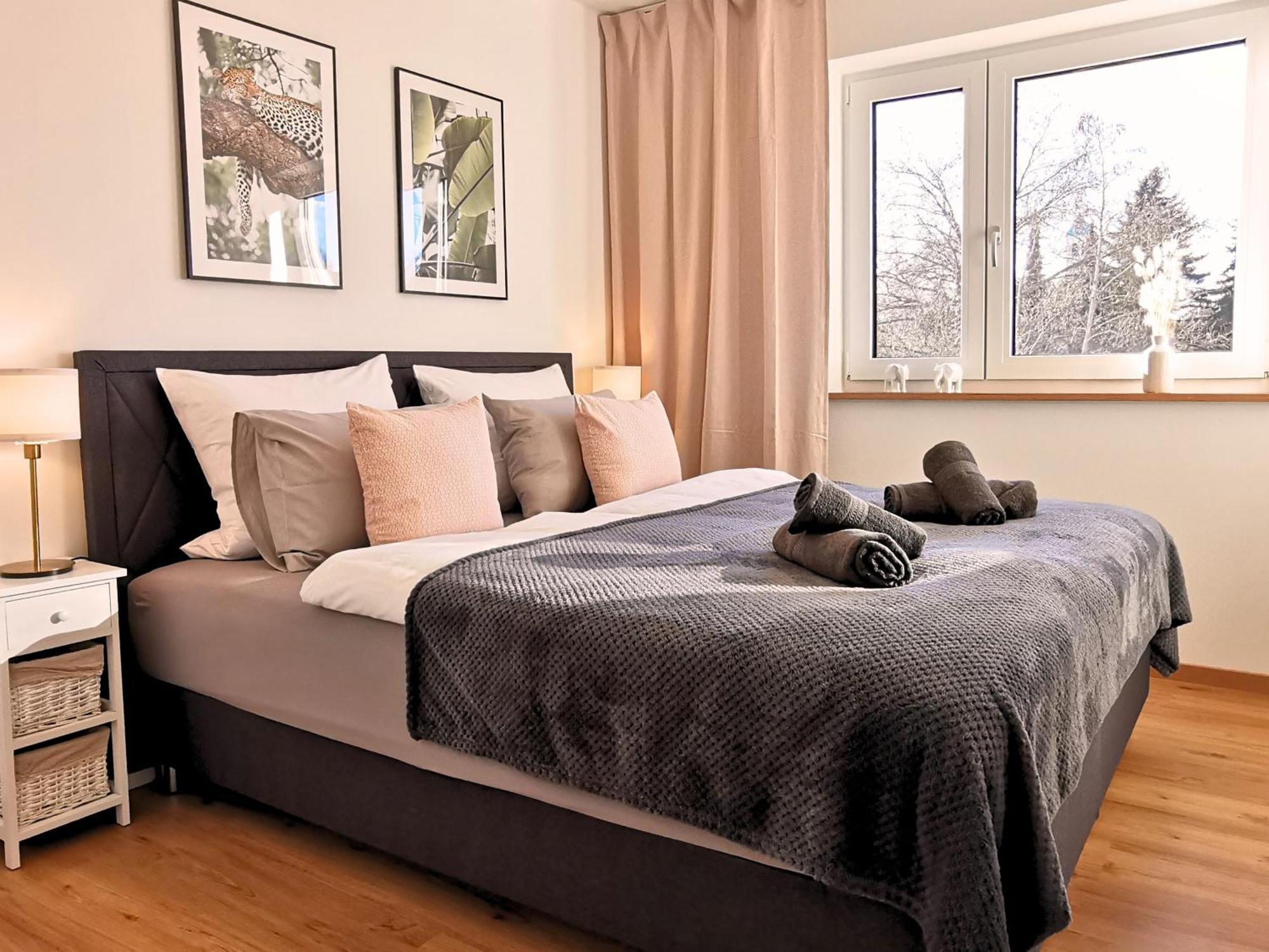 Fynbos Penthouse Deluxe, Balkon, Parkplatz Daire Straubing Dış mekan fotoğraf